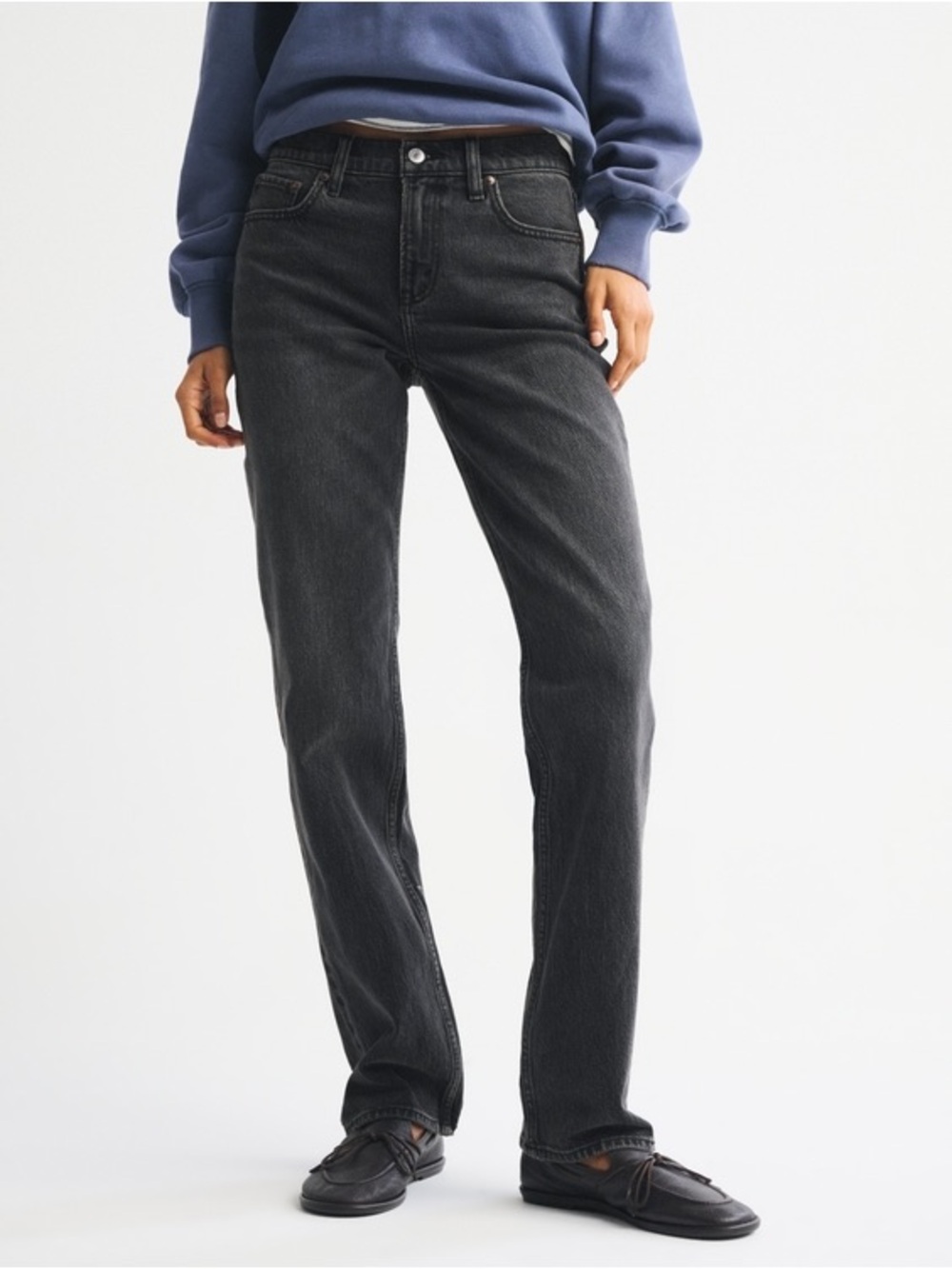 Abercrombie & Fitch - Curve Love Mid Rise 90s Straight Jean - SIZE 29 LONG